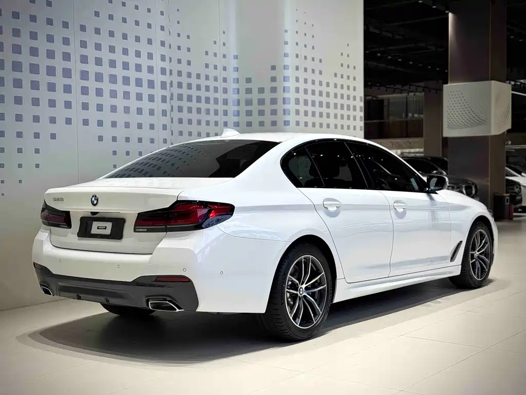 BMW 5 Series 5 2022 525i M Sport