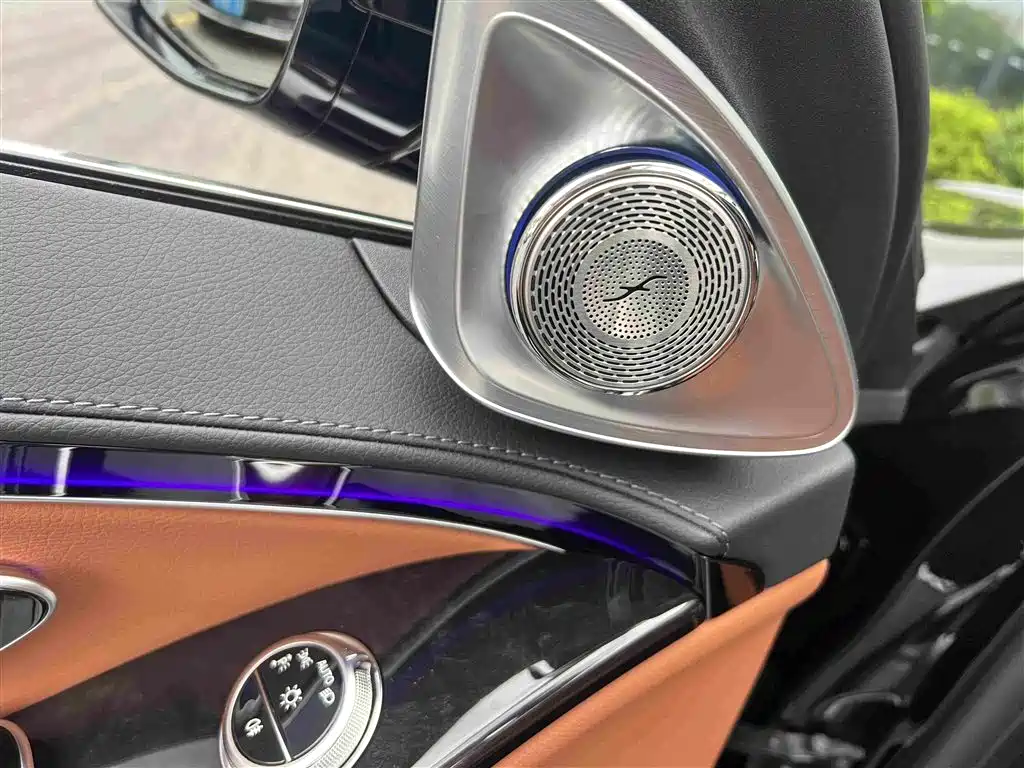 Mercedes-Benz S-Class — миниатюра 8