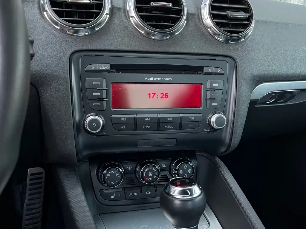 Audi TT — миниатюра 10