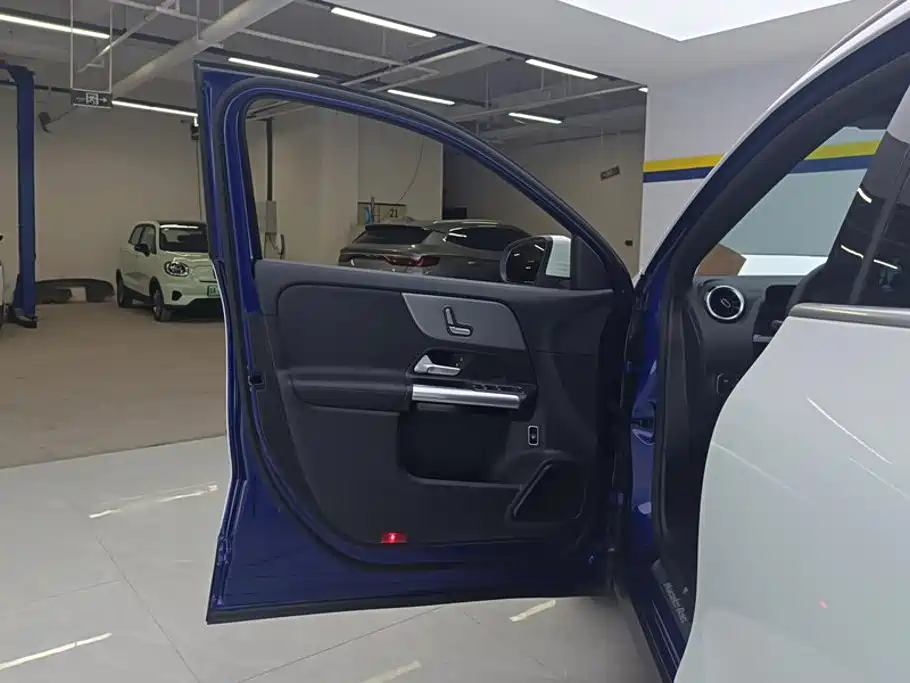 Mercedes-Benz GLA — миниатюра 7