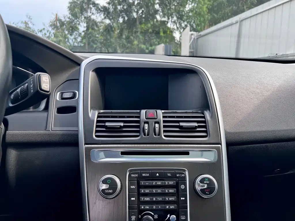 Volvo XC60 — миниатюра 13