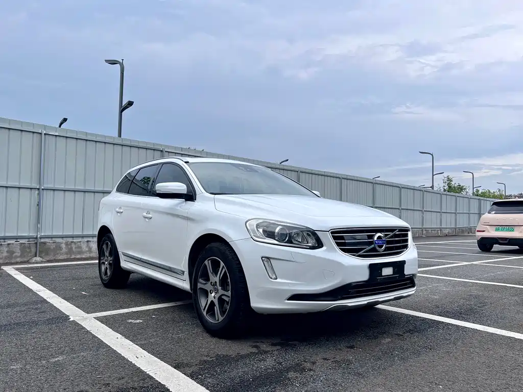 Volvo XC60 — миниатюра 3