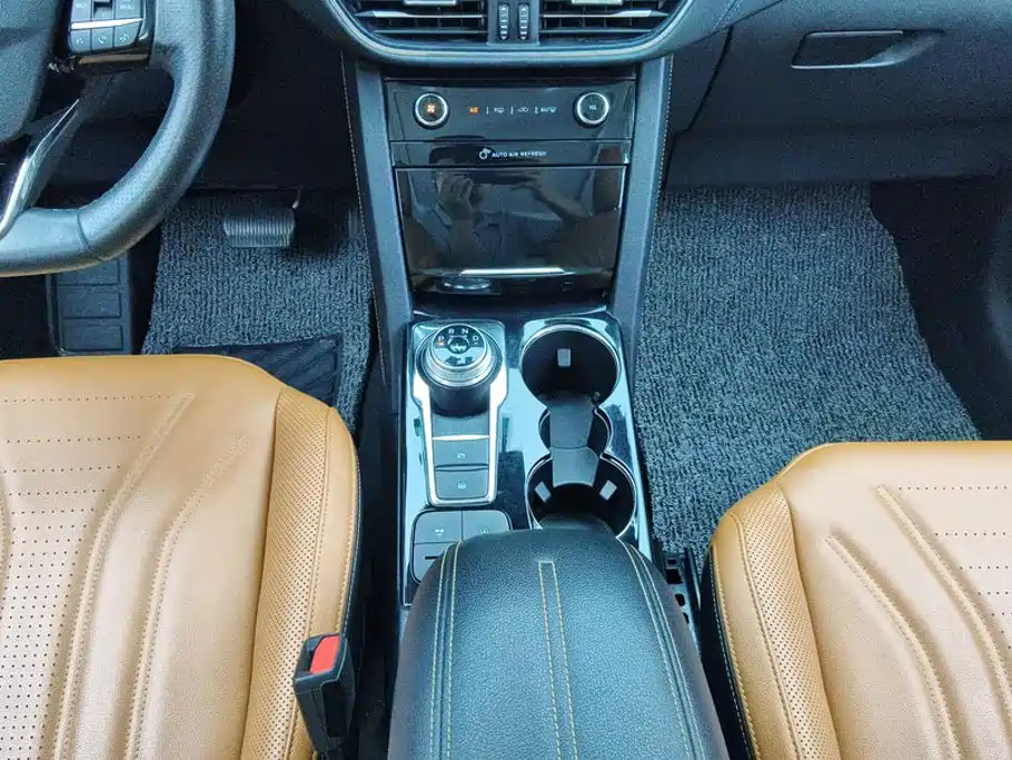 Ford Escape — миниатюра 16