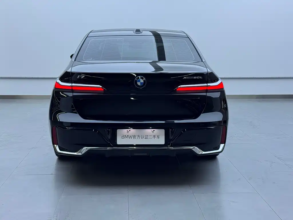 BMW i7 — миниатюра 5