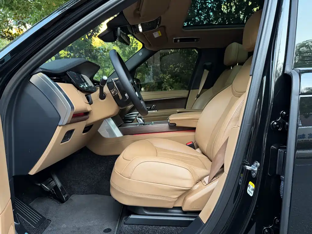 Land Rover Range Rover — миниатюра 7