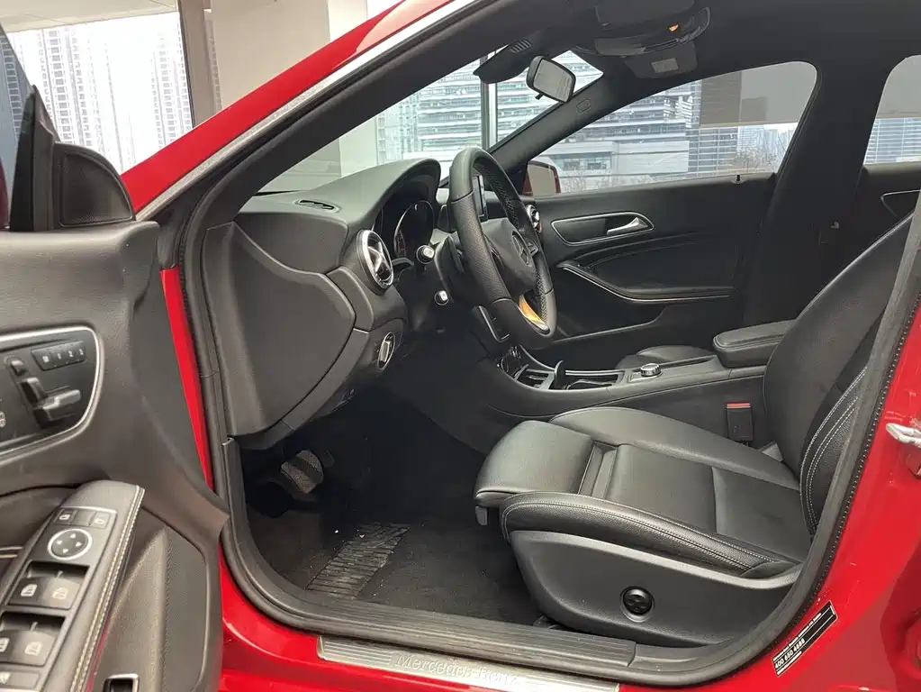Mercedes-Benz CLA 2016 CLA 200 Fashion