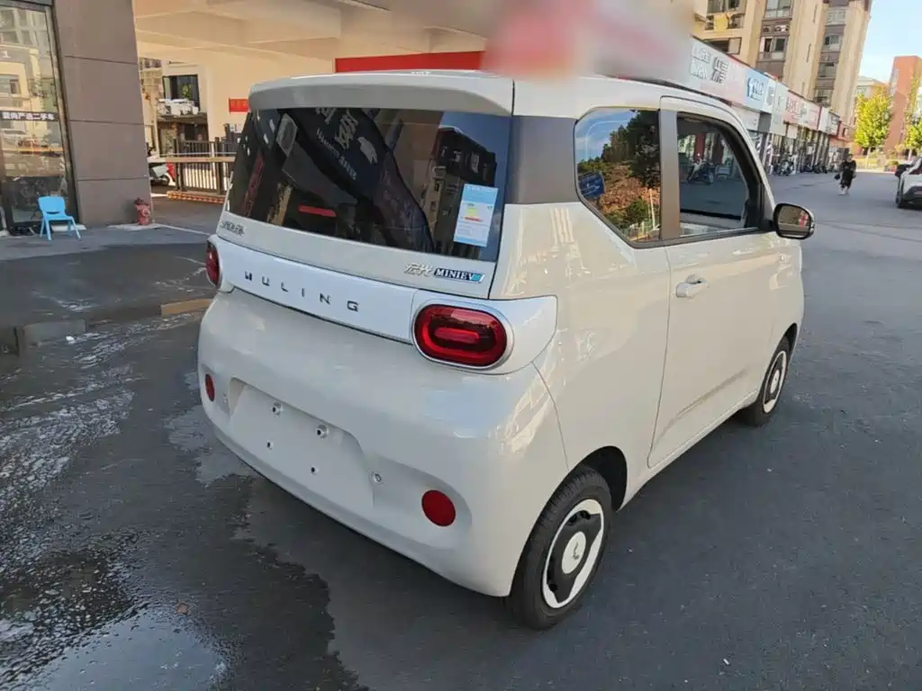 Wuling MINIEV — миниатюра 7