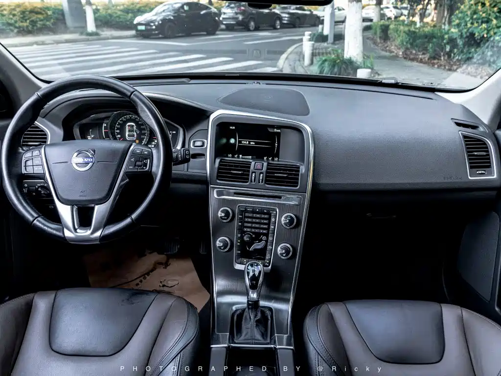Volvo XC60 — миниатюра 3