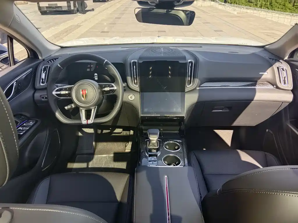 Hongqi Hongqi HS3 PHEV — миниатюра 11