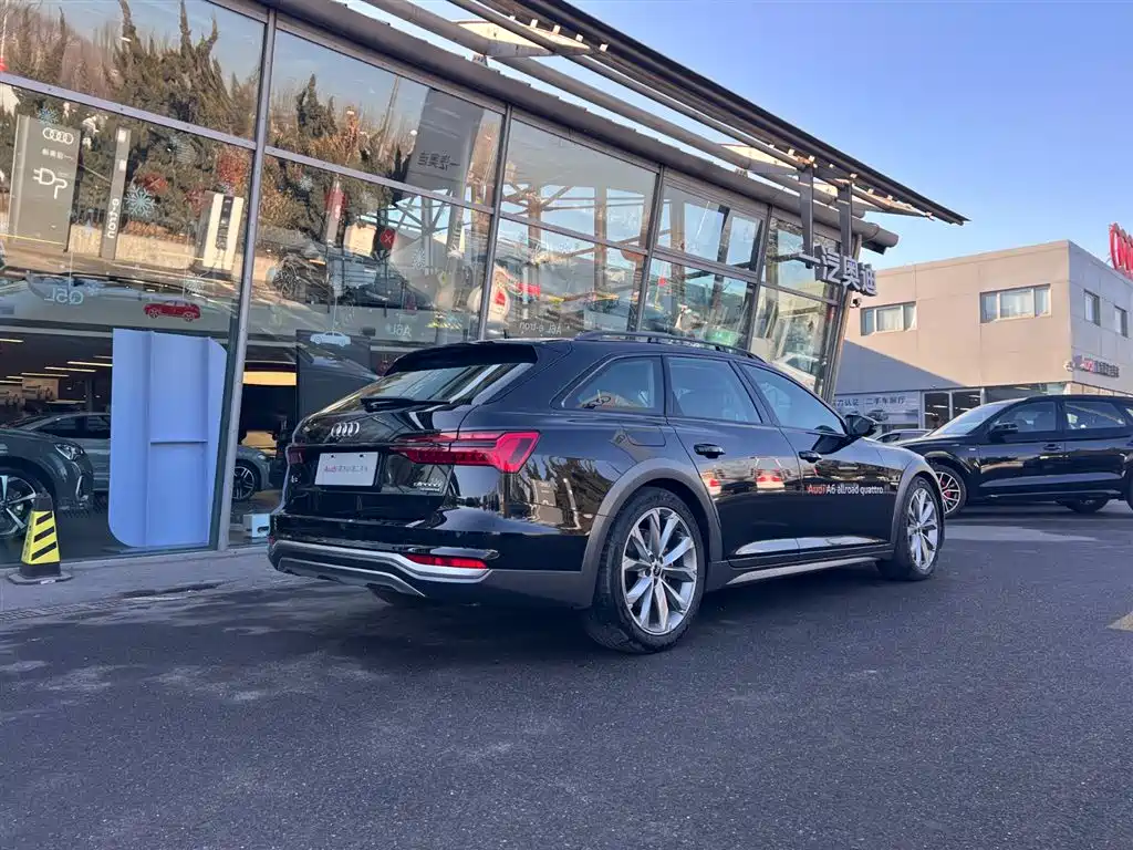 Audi A6 2024 allroad quattro 55 TFSI Premium