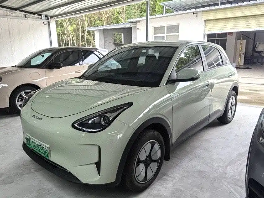 2025 Geely Xingyuan - zdjęcie 1 z 5