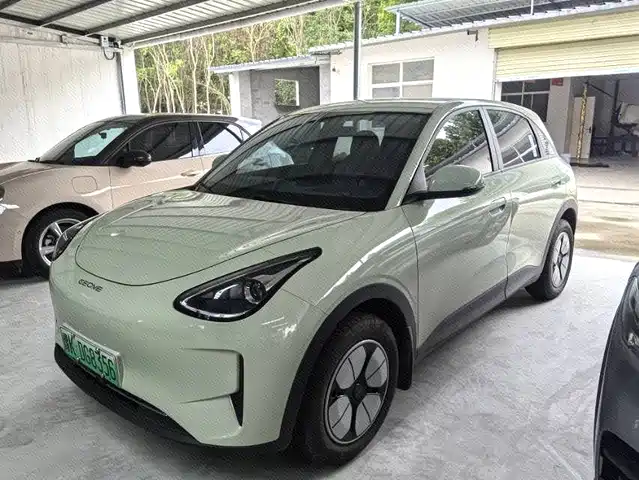 2025 Geely Xingyuan