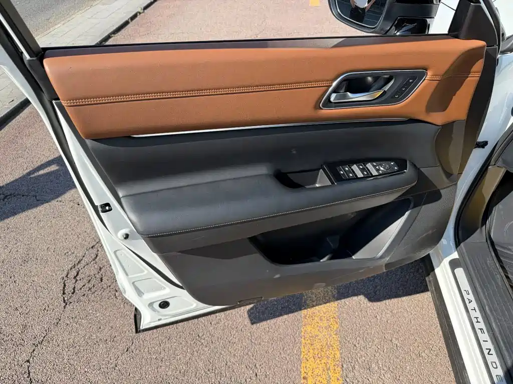 Nissan Teramont — миниатюра 6