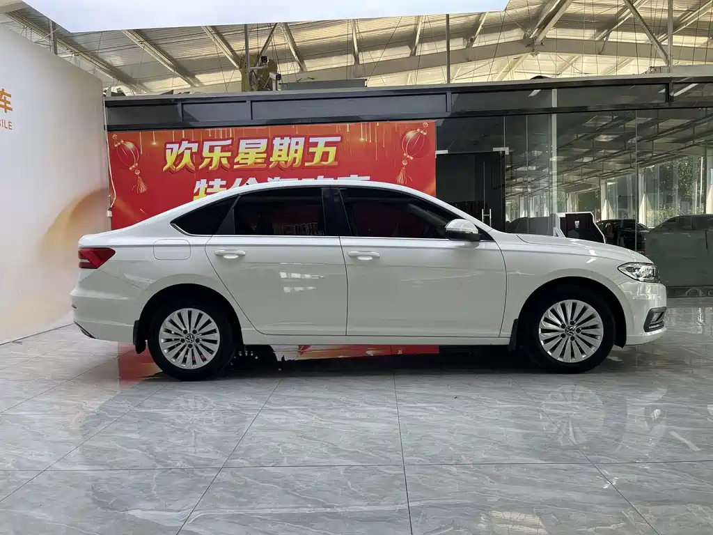 Volkswagen Lavida — миниатюра 4