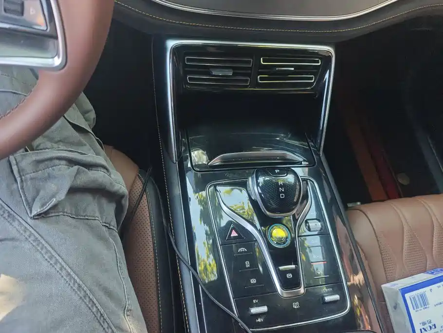 BYD Tang New Energy — миниатюра 16