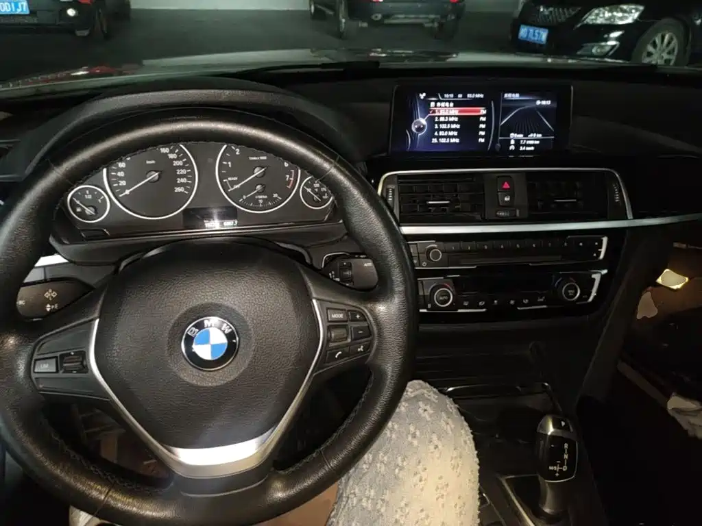 BMW 3 Series — миниатюра 10