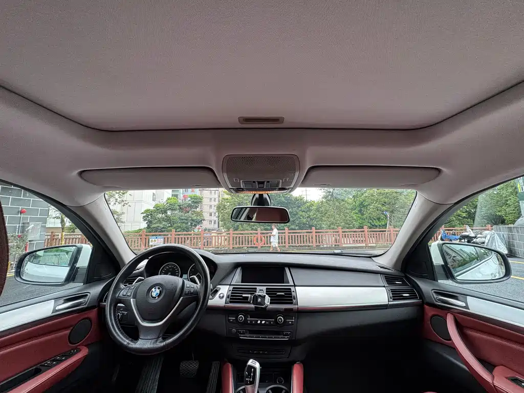 BMW X6 — миниатюра 22