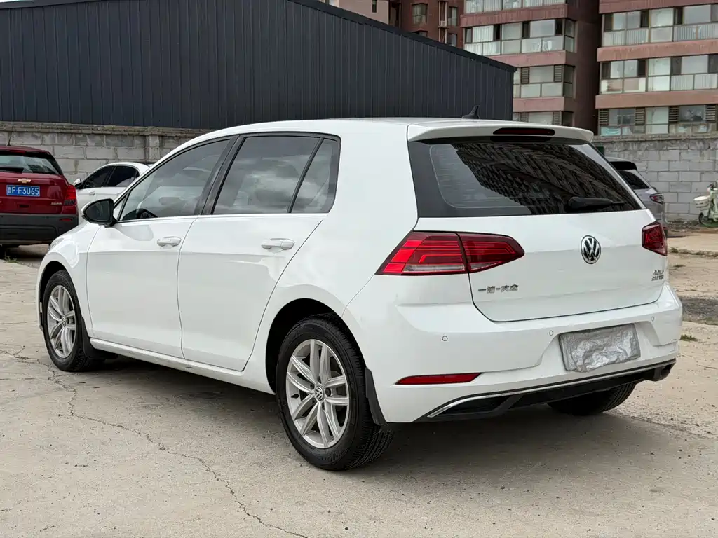 Volkswagen Golf — миниатюра 4