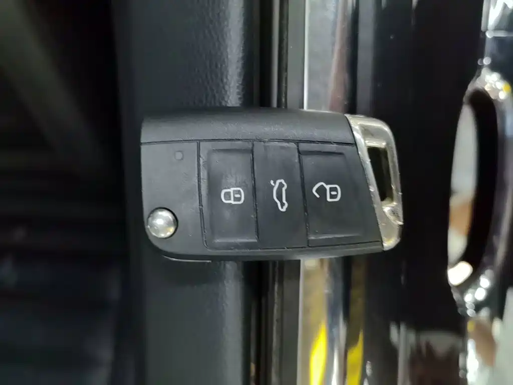 Volkswagen Sagitar — миниатюра 9