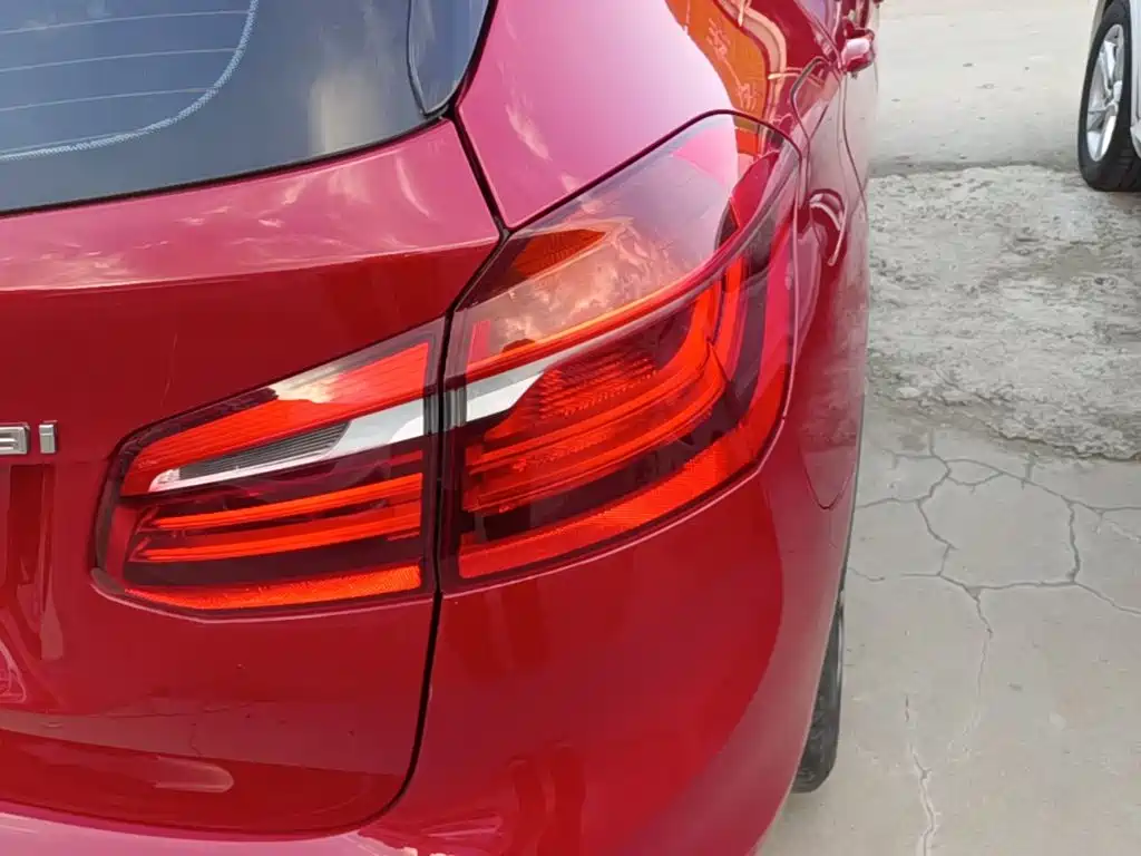 BMW 2 Series Active Tourer — миниатюра 8