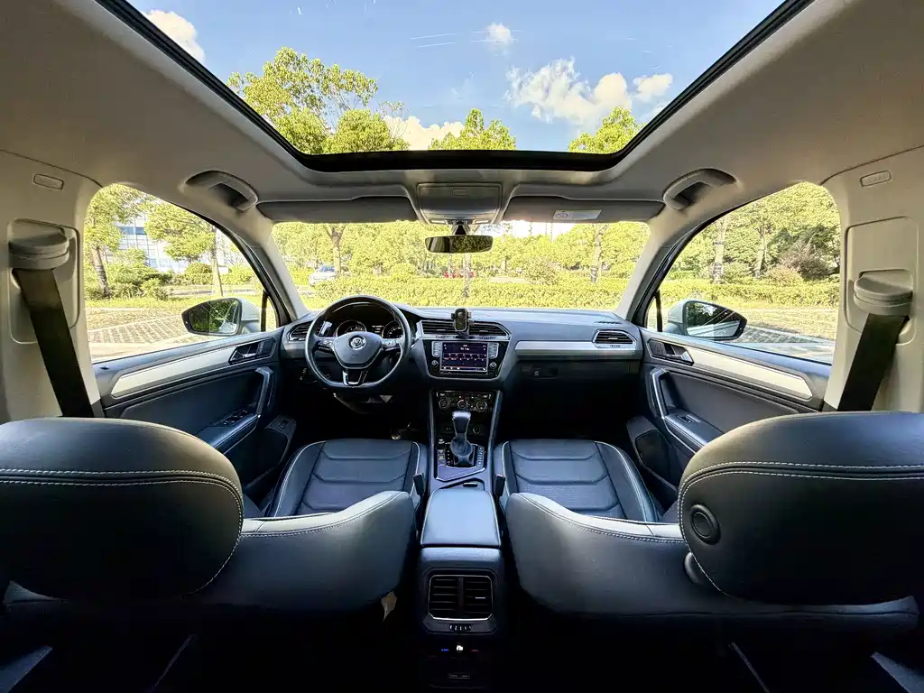 Volkswagen Tiguan L — миниатюра 9
