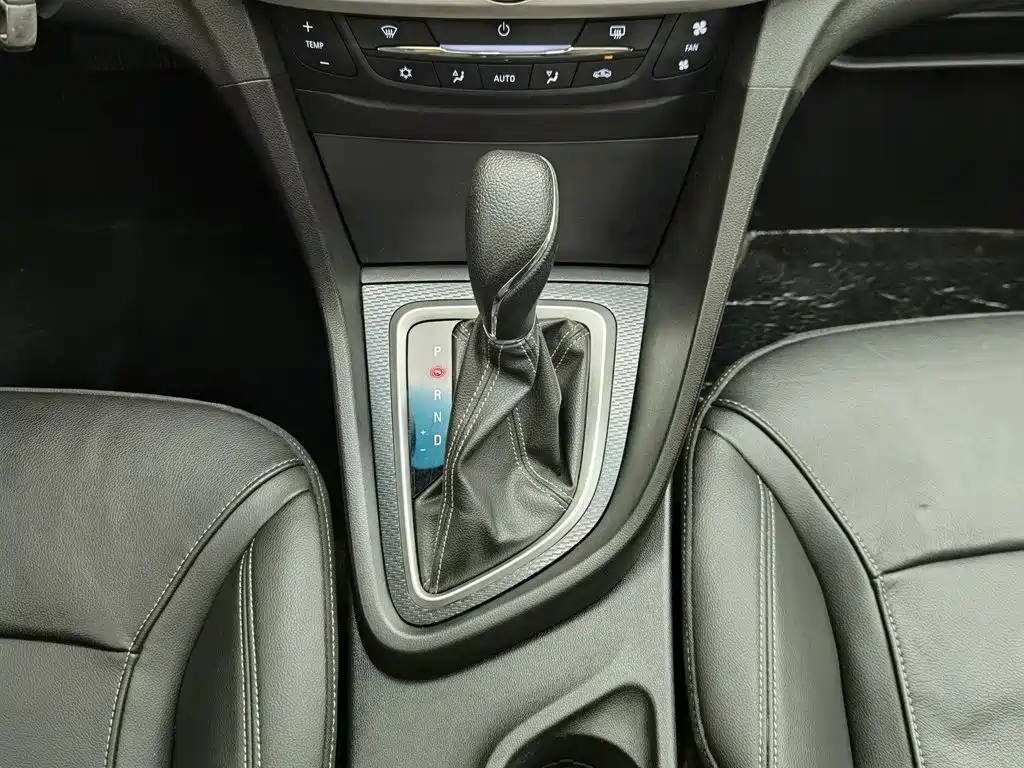 Buick Excelle — миниатюра 13