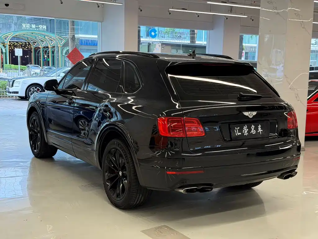 Bentley Bentayga — миниатюра 9