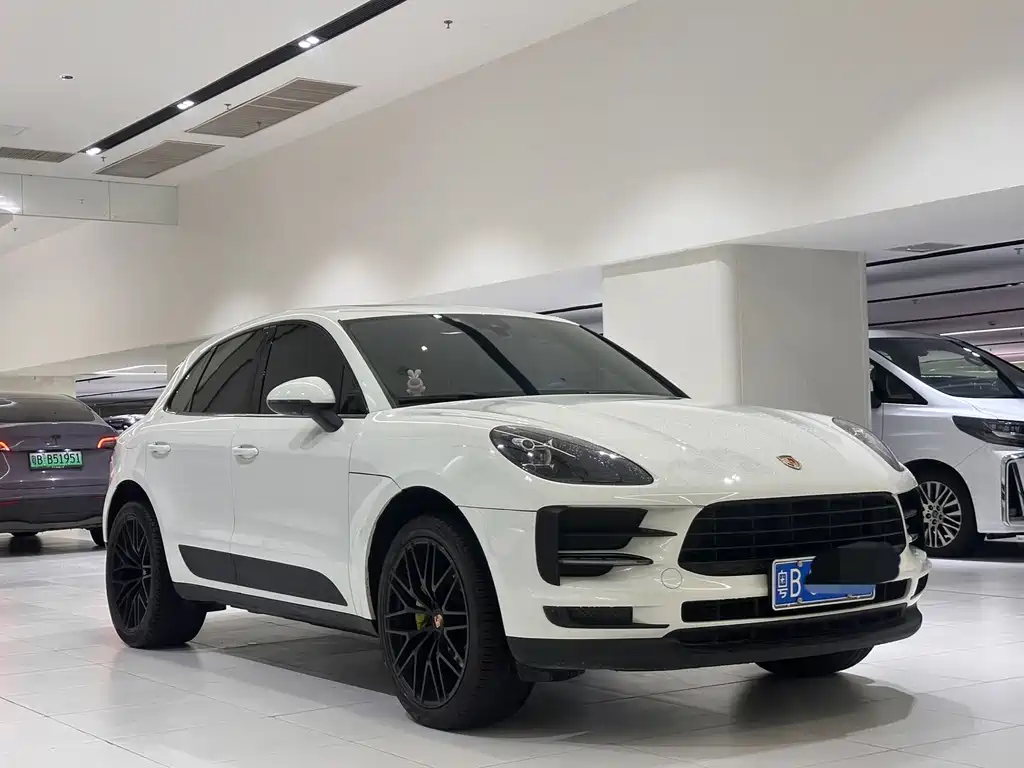 Porsche Macan — миниатюра 3