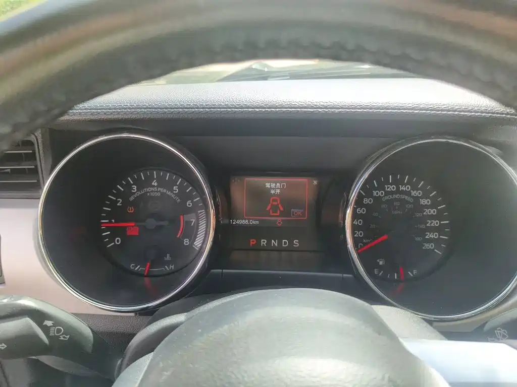 Ford Mustang — миниатюра 5