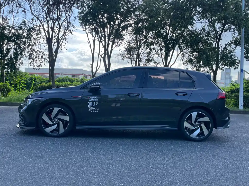 Volkswagen Golf GTI — миниатюра 10