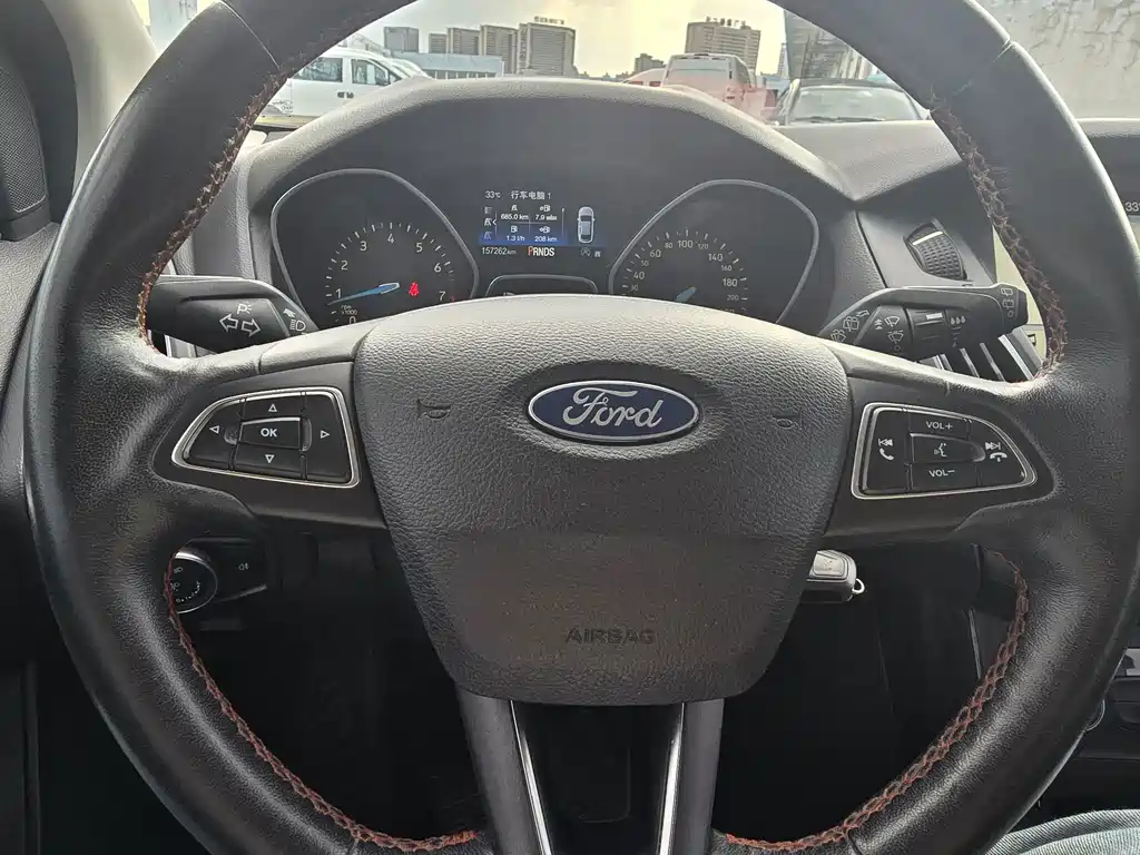 Ford Focus — миниатюра 14
