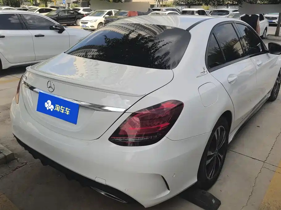 Mercedes-Benz C-Class — миниатюра 3