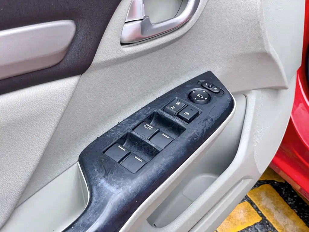 Honda Civic — миниатюра 25
