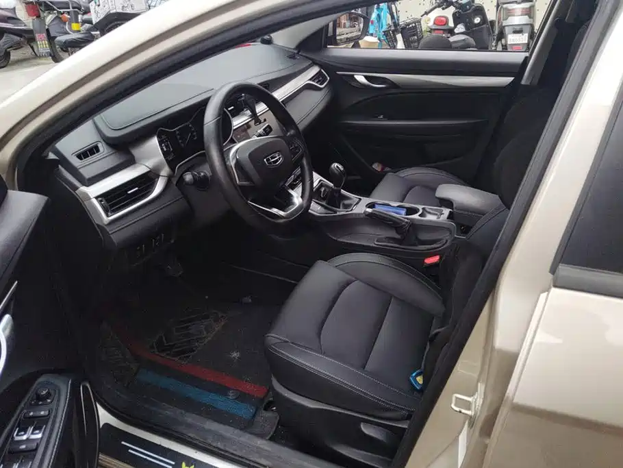 Geely Emgrand — миниатюра 9