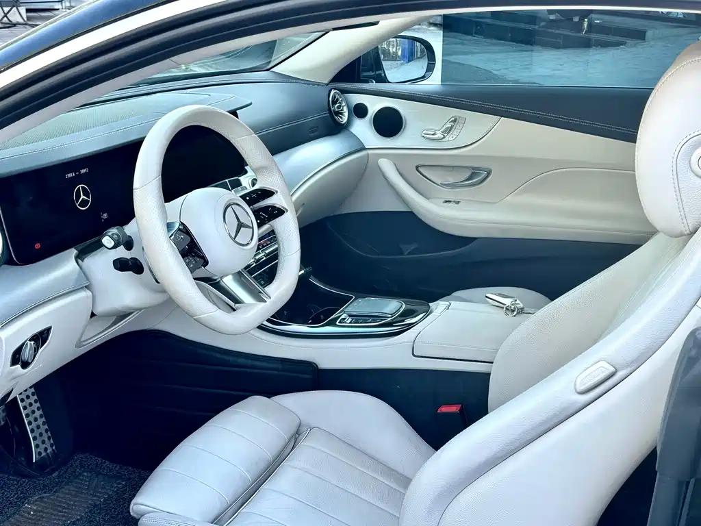 Mercedes-Benz E-Class (Import) — миниатюра 5