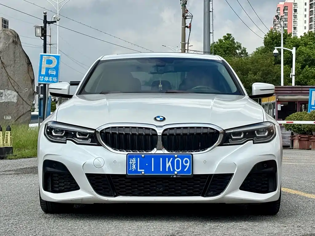 BMW 3 Series — миниатюра 3