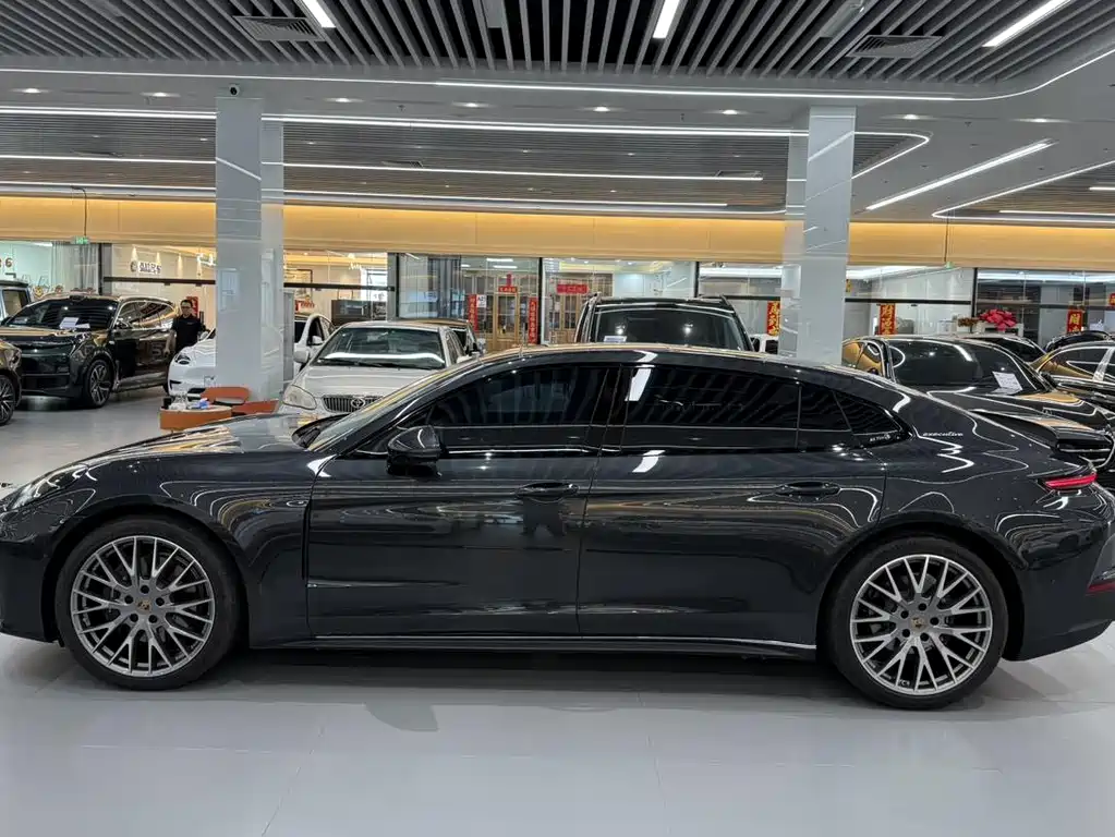 Porsche Panamera — миниатюра 7