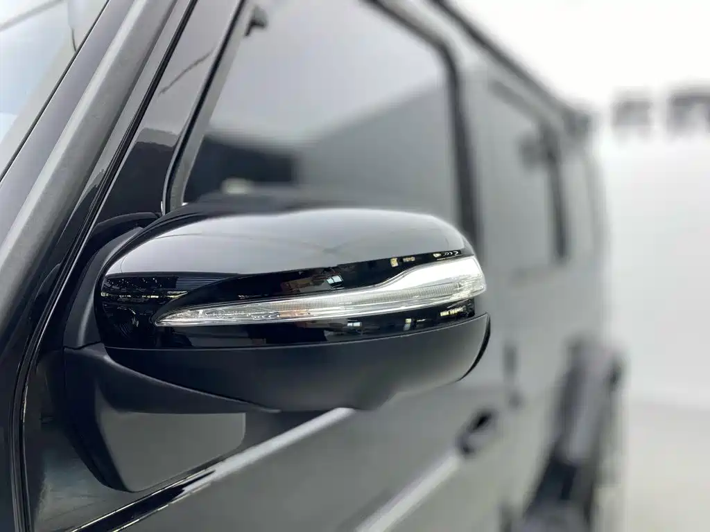Mercedes-Benz G-Class — миниатюра 9