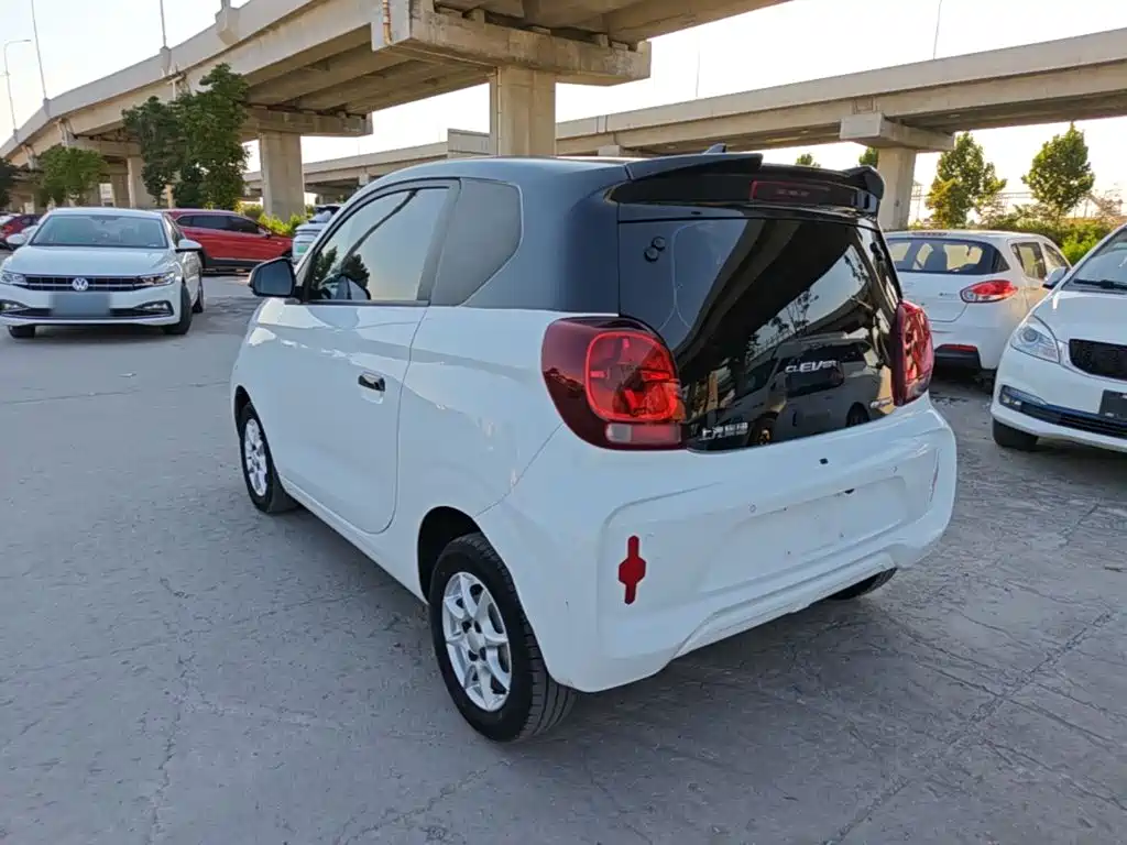Roewe Clever — миниатюра 5