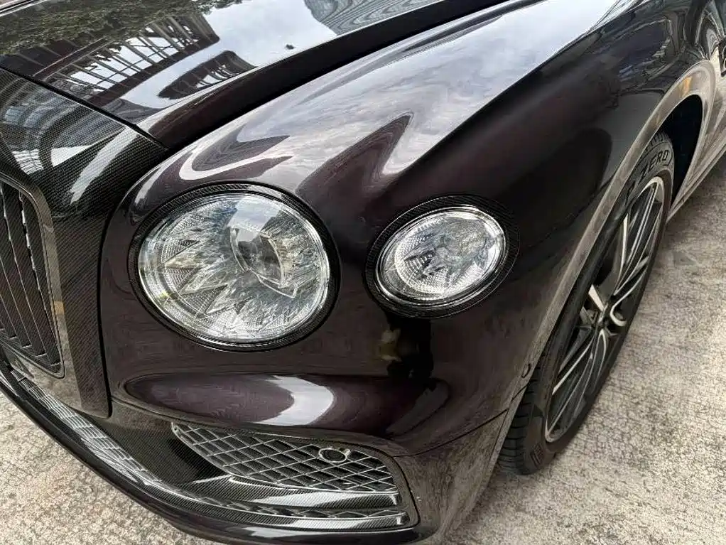 Bentley Flying Spur — миниатюра 7