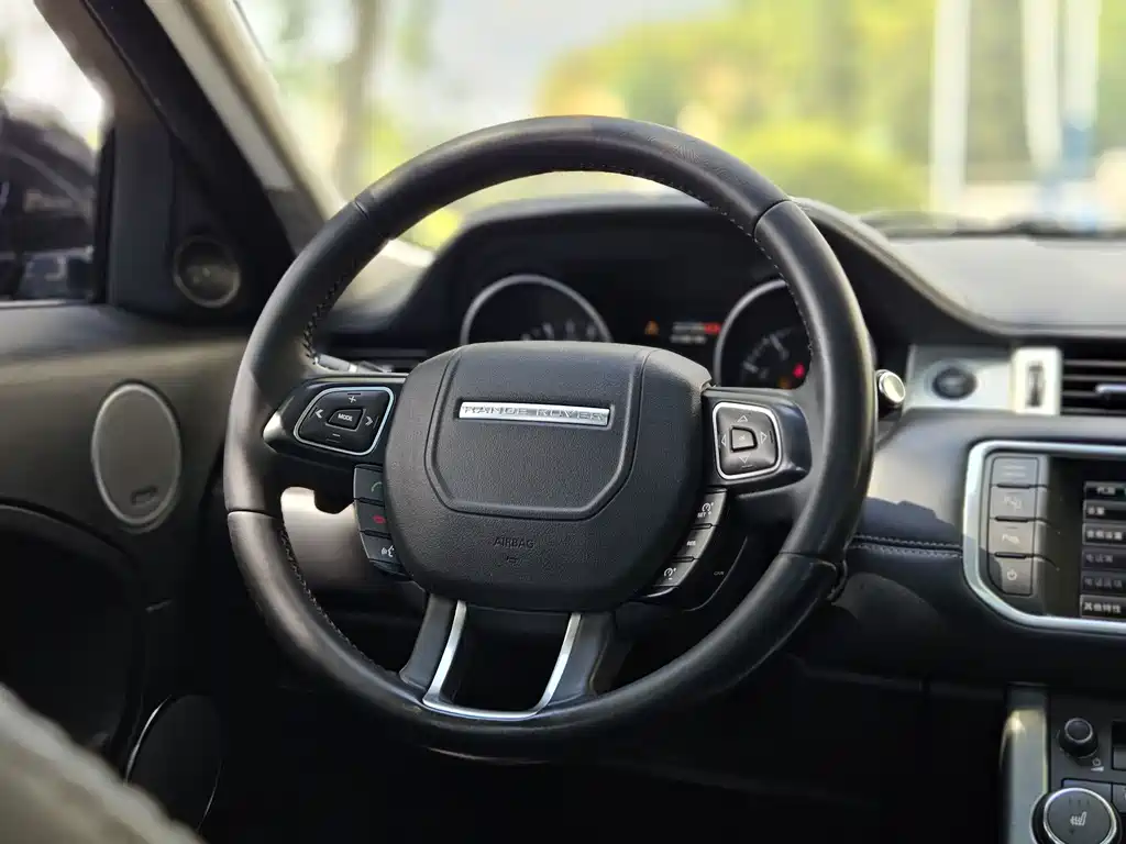 Land Rover Evoque (Import) — миниатюра 18
