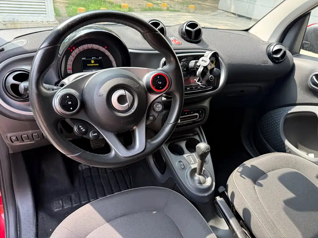 Smart fortwo 2015 1.0L 52