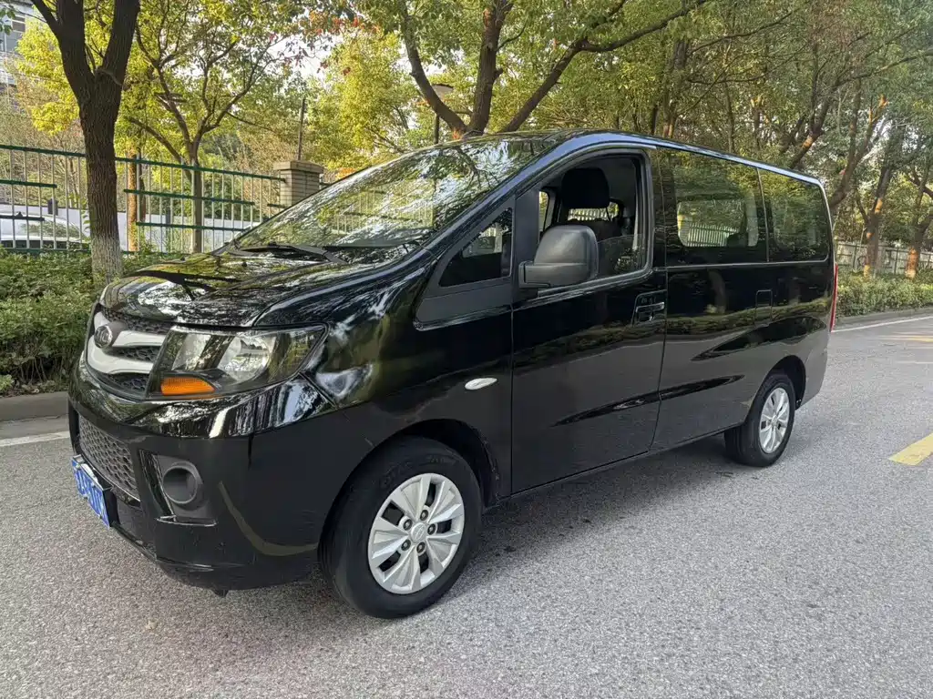JAC Refine Refine M3