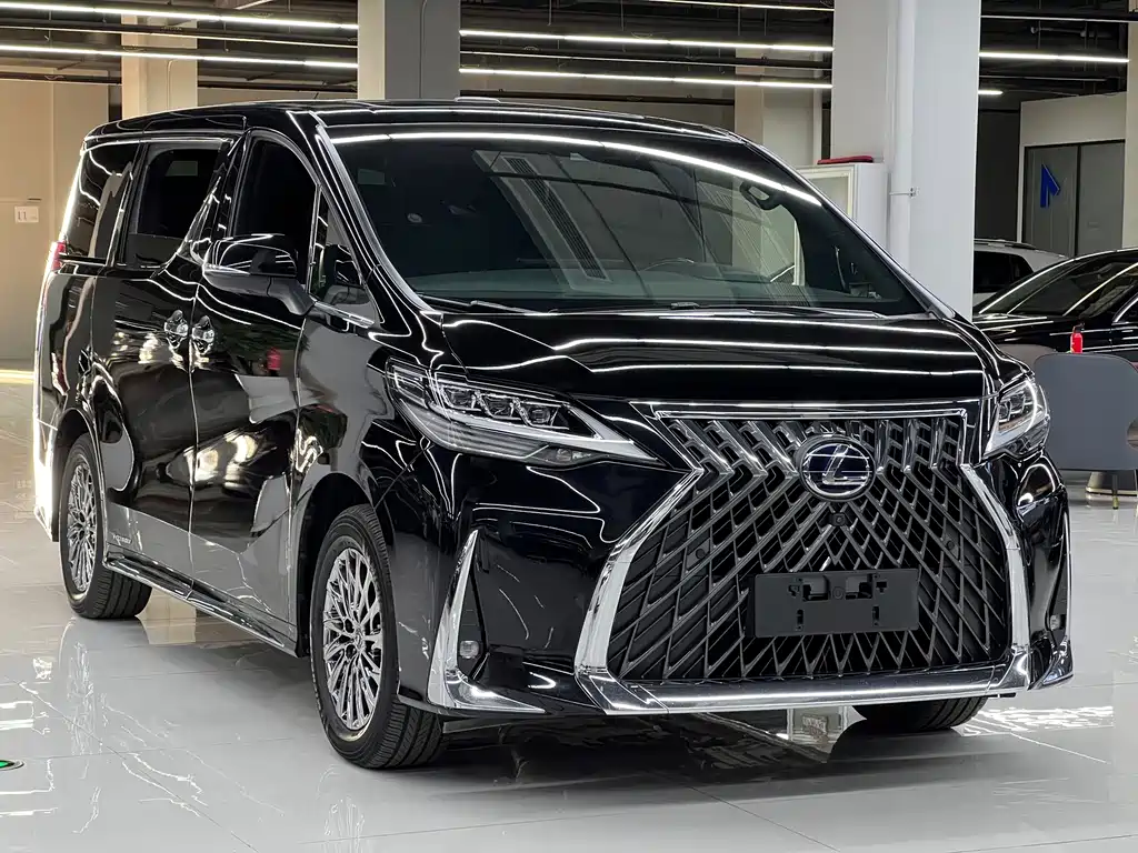 Lexus LM — миниатюра 3