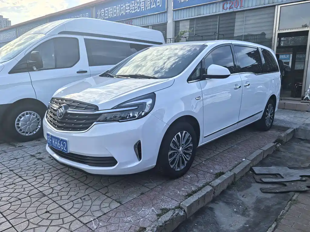 Buick GL8 2022