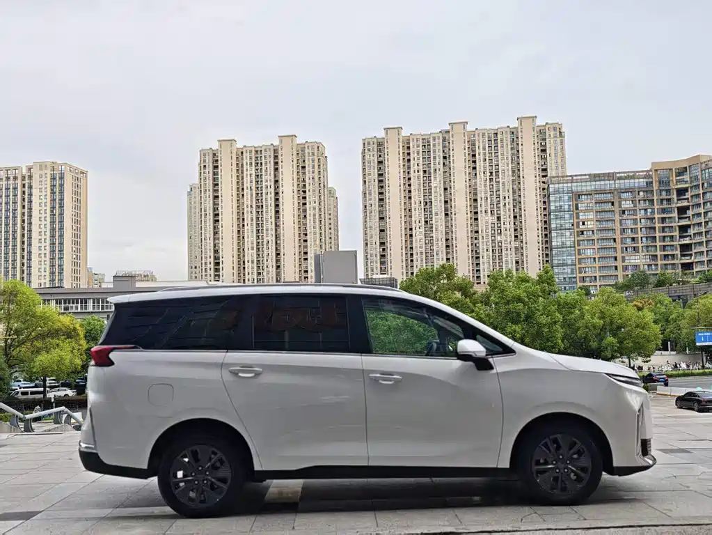 MAXUS G50 PHEV — миниатюра 8