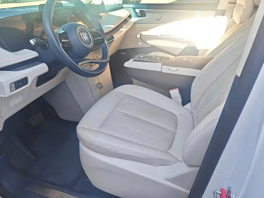 Buick GL8 Hybrid — миниатюра 9