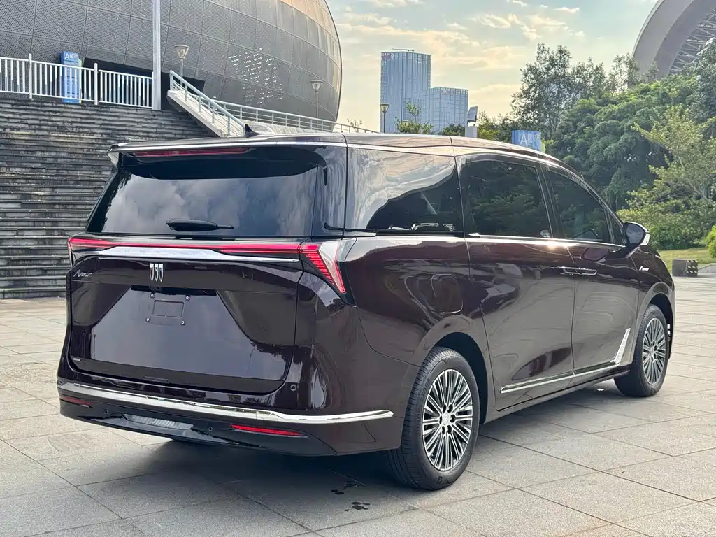 BUICK GL8 NEW ENERGY