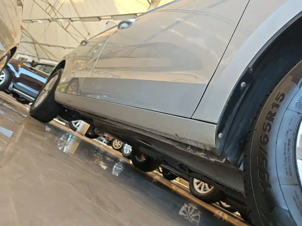 Volkswagen Bora — миниатюра 21