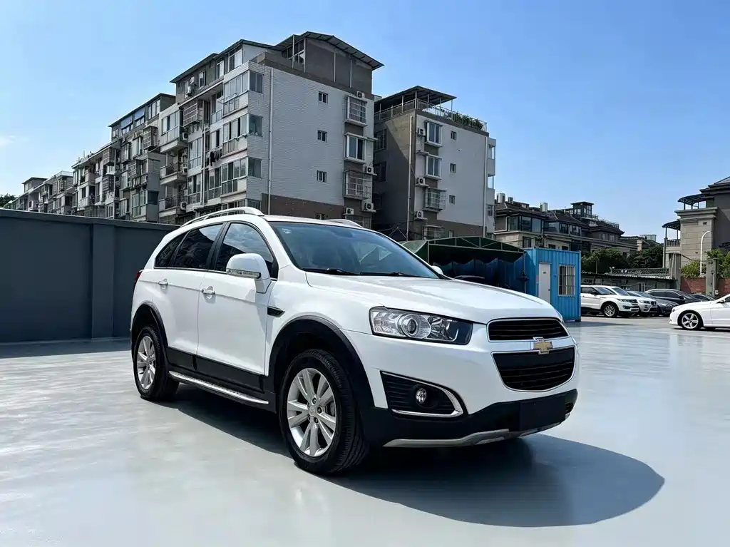 Chevrolet Captiva 2015 2.4L Flagship 7 мест